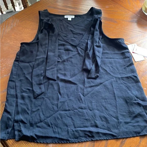 Riley & Rae XS Top - Picture 7 of 8